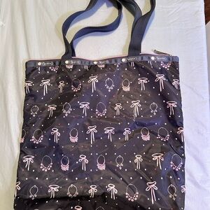 NWT Le Sportsac Graphic Tote